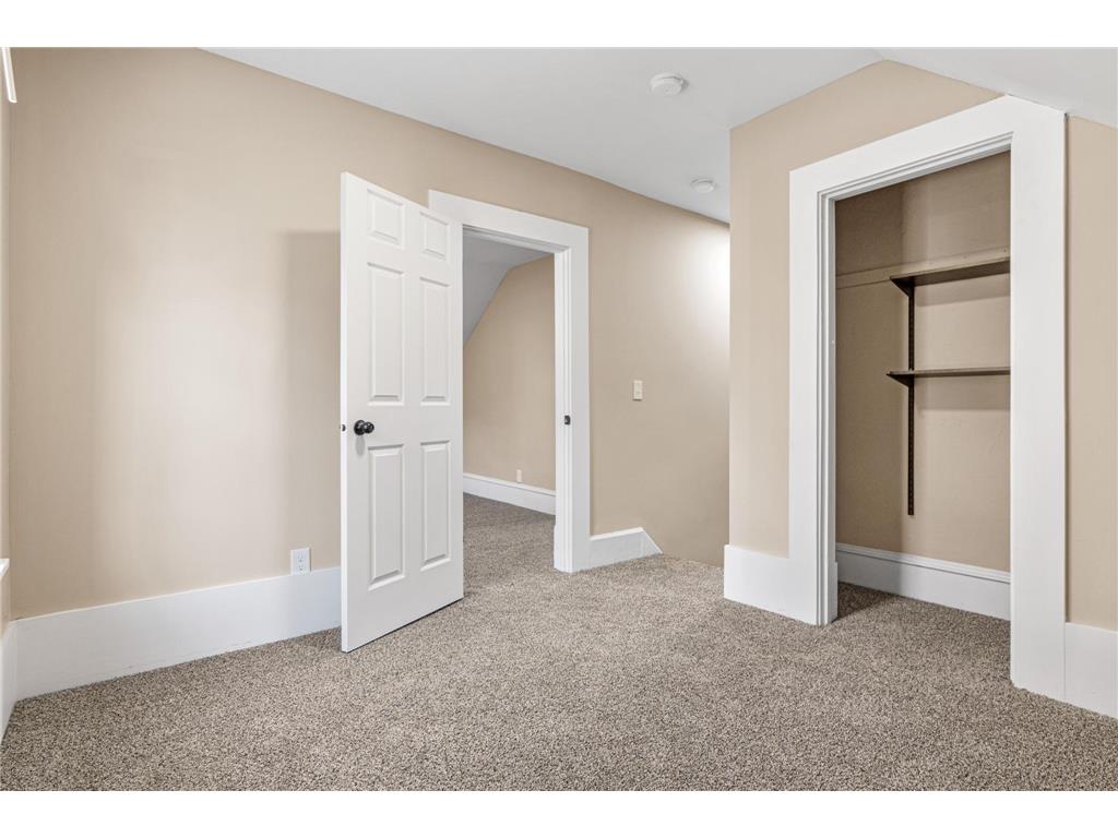 1312 Knox Avenue N Minneapolis MN 55411 6817504 image11