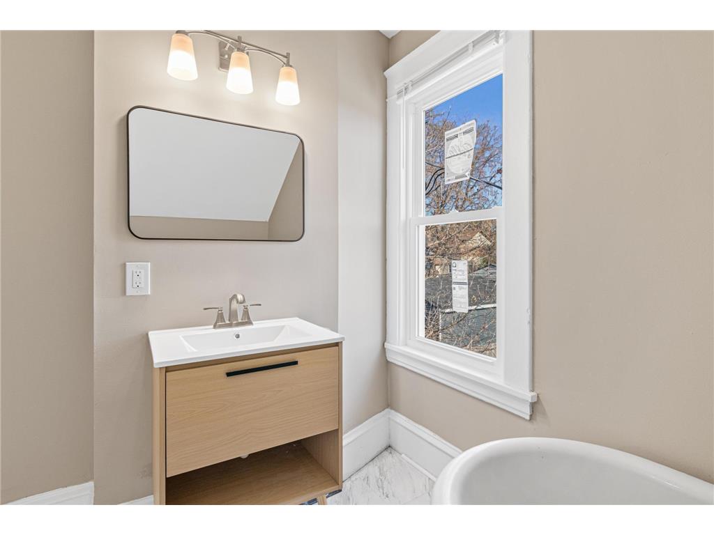 1312 Knox Avenue N Minneapolis MN 55411 6817504 image15