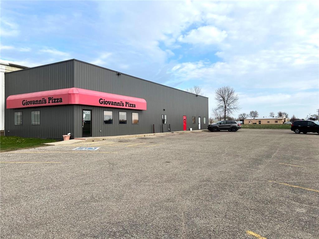 1312 Lakeland Drive SE #Giovanni's Willmar MN 56201 6671483 image1