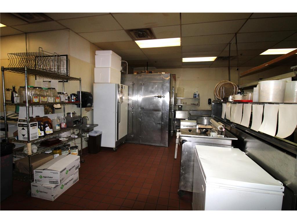 1312 Lakeland Drive SE #Giovanni's Willmar MN 56201 6671483 image15