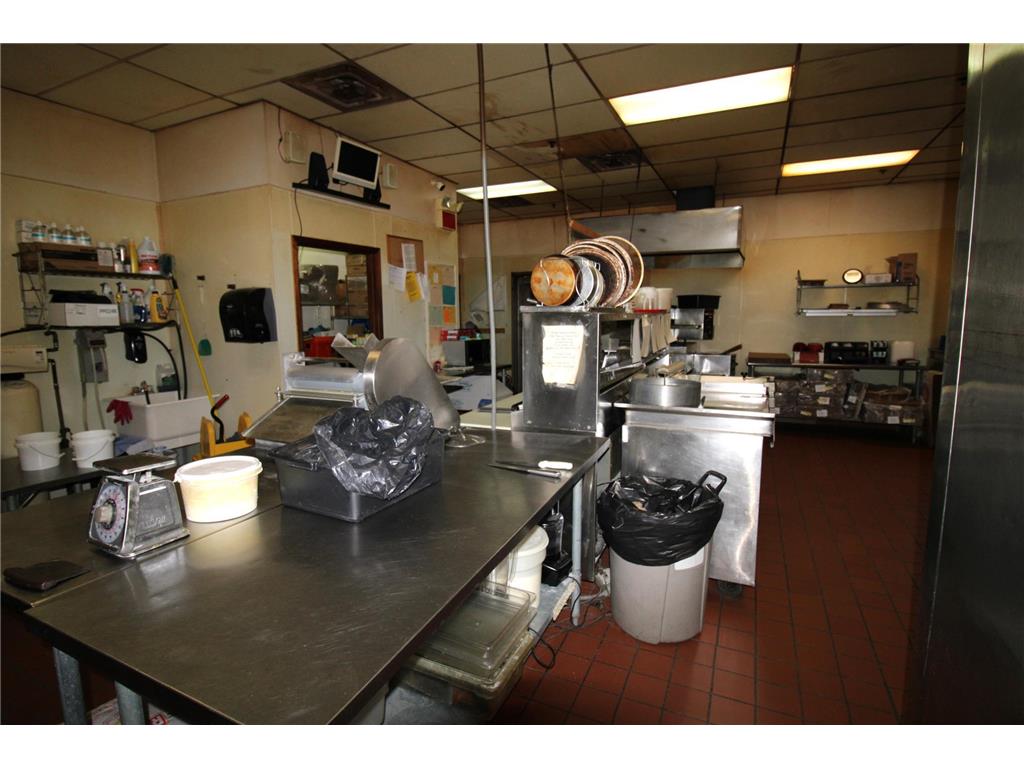 1312 Lakeland Drive SE #Giovanni's Willmar MN 56201 6671483 image18