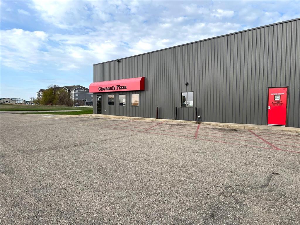 1312 Lakeland Drive SE #Giovanni's Willmar MN 56201 6671483 image24