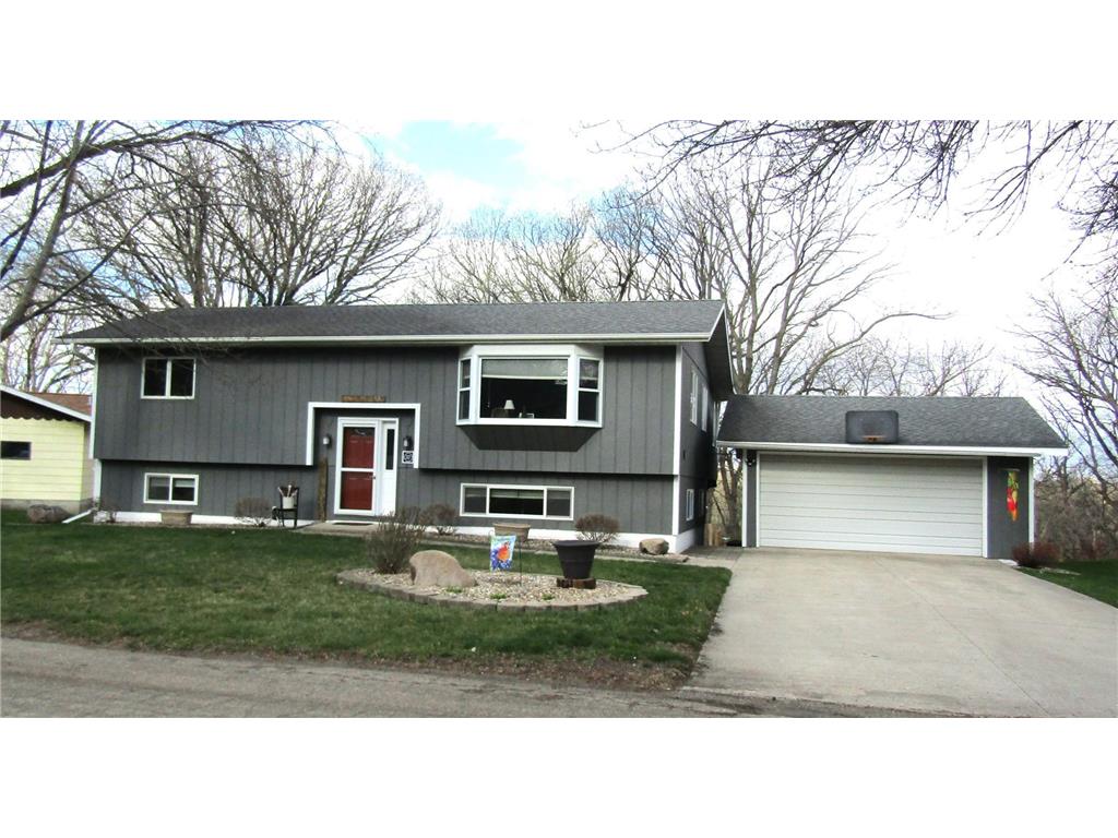 1313 Oak Drive Montevideo MN 56265 6622678 image1