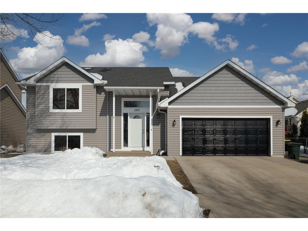 1313 Oak Street Farmington MN 55024 6335240 image1