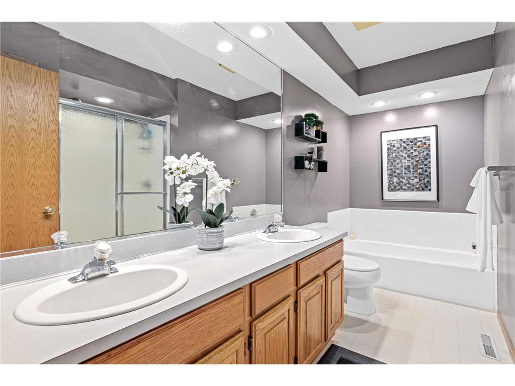 13145 Gemstone Court Apple Valley MN 55124 7059360 image18