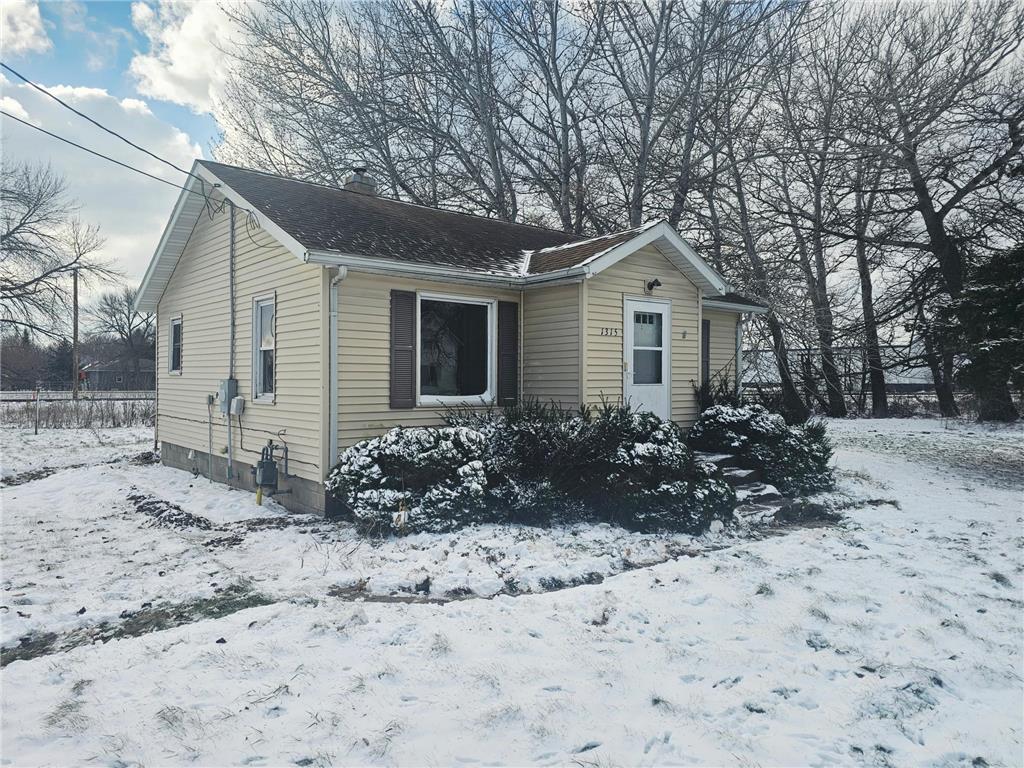 1315 11th Avenue Clarkfield MN 56223 6822039 image3