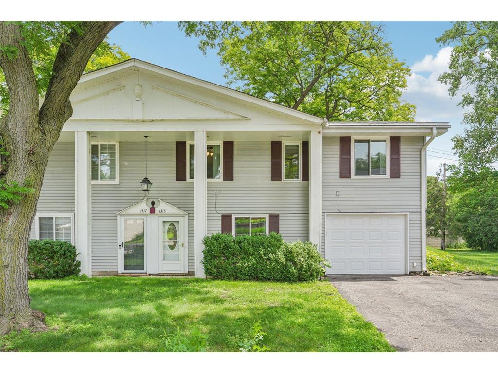 1315 Douglas Drive N Golden Valley MN 55422 6739597 image1