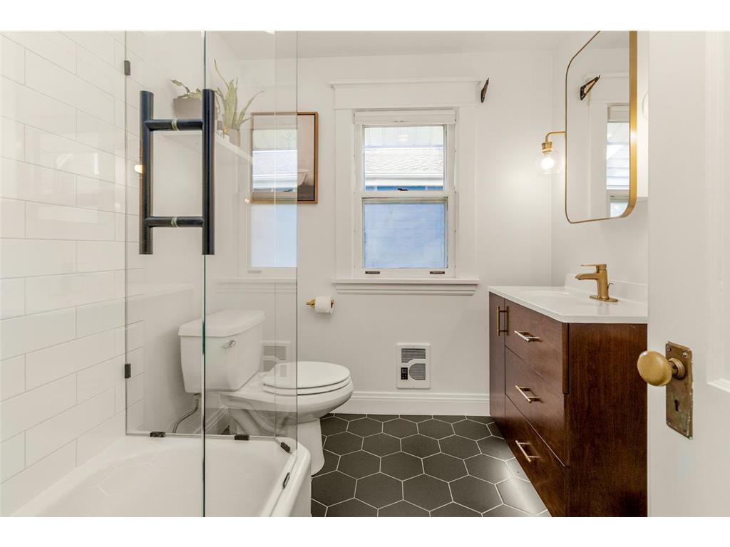 1315 Goodrich Avenue Saint Paul MN 55105 7044590 image26