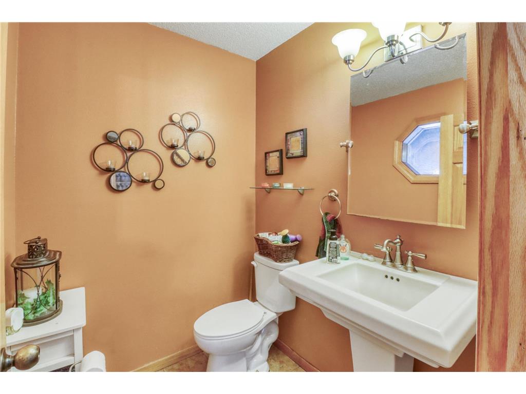 1315 Loring Avenue Detroit Lakes MN 56501 7084053 image17