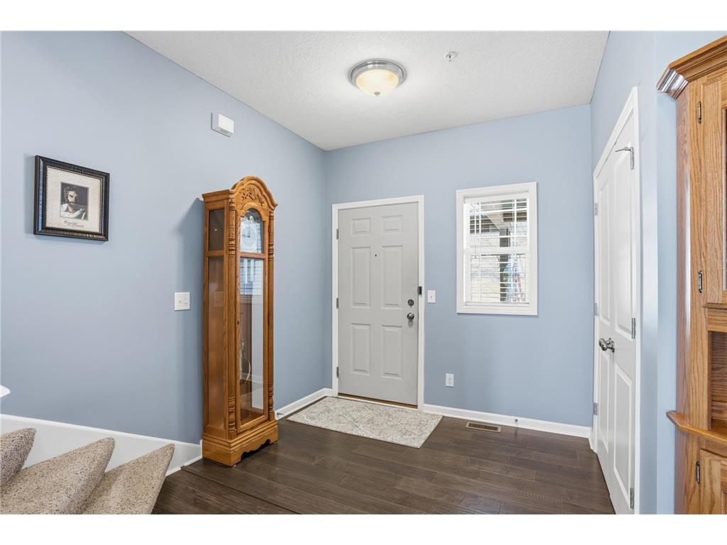 1315 Lylewood Parkway Carver MN 55315 6823990 image8