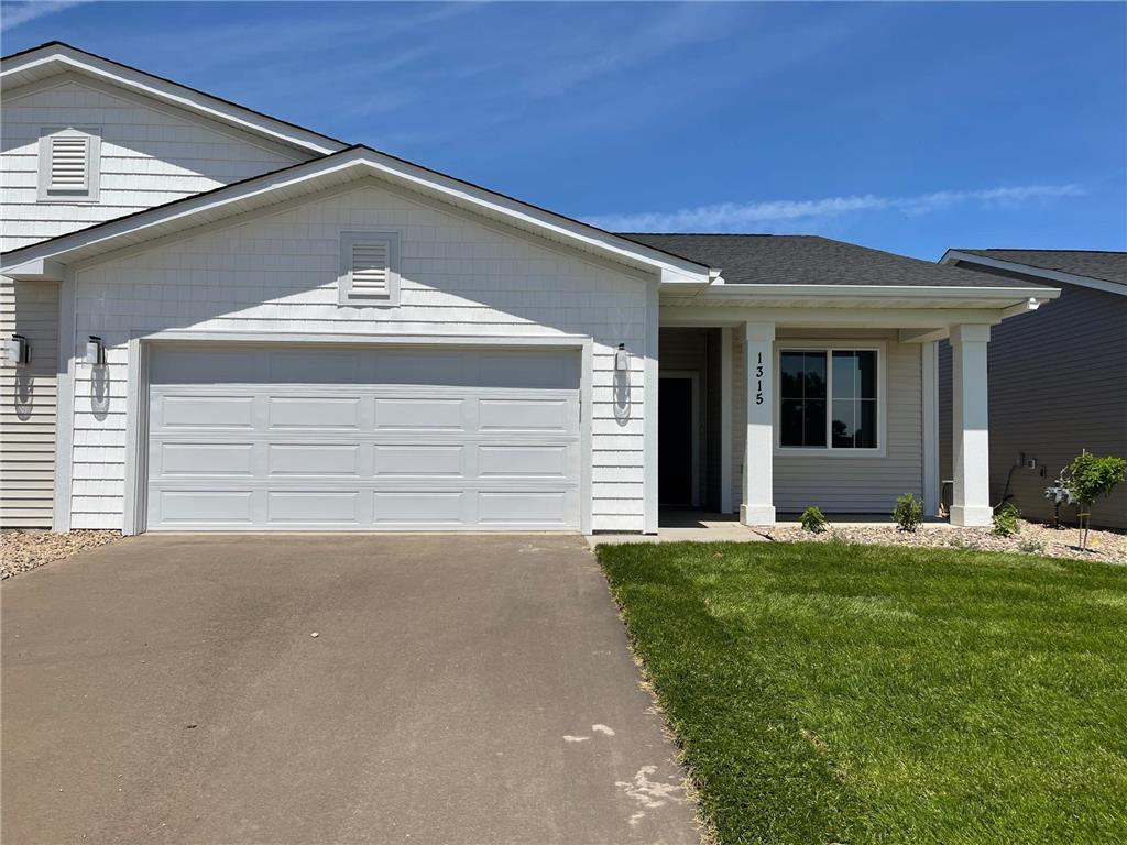 1315 Rose Street New Richmond WI 54017 6401683 image1