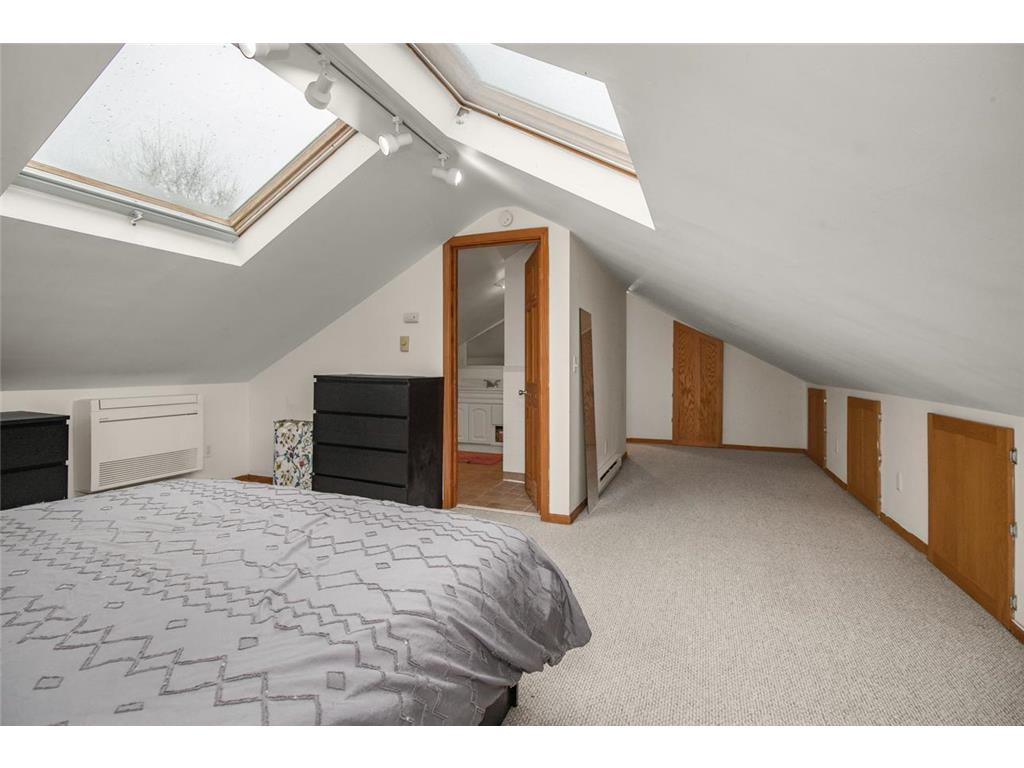 1315 Saint Clair Avenue Saint Paul MN 55105 7035477 image24