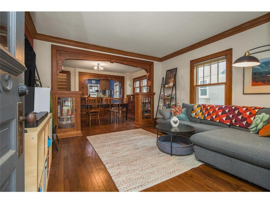 1315 Saint Clair Avenue Saint Paul MN 55105 7035477 image4
