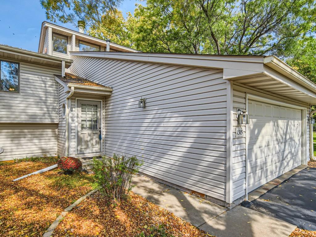 1315 Sunview Drive Shoreview MN 55126 6443629 image1