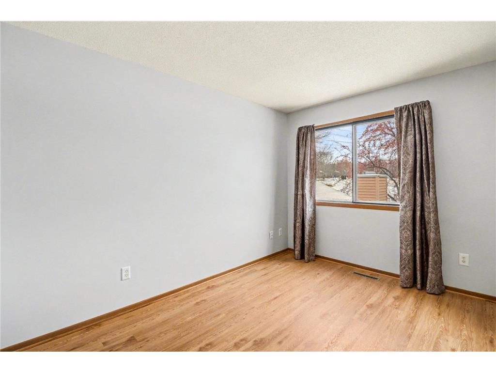 13152 90th Place N Maple Grove MN 55369 7028009 image14