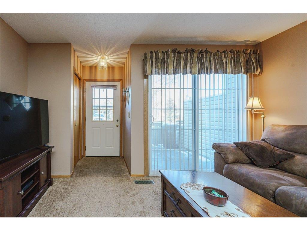 13154 Meadowood Curve NW #10NW Coon Rapids MN 55448 7018521 image3