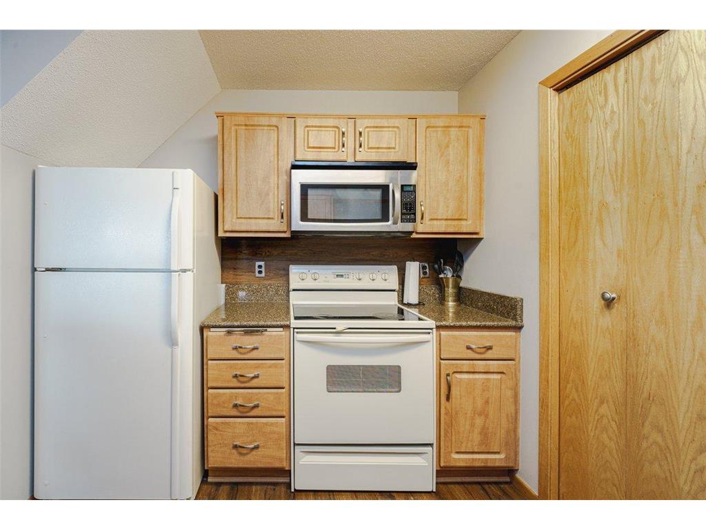 13154 Meadowood Curve NW #10NW Coon Rapids MN 55448 7018521 image9