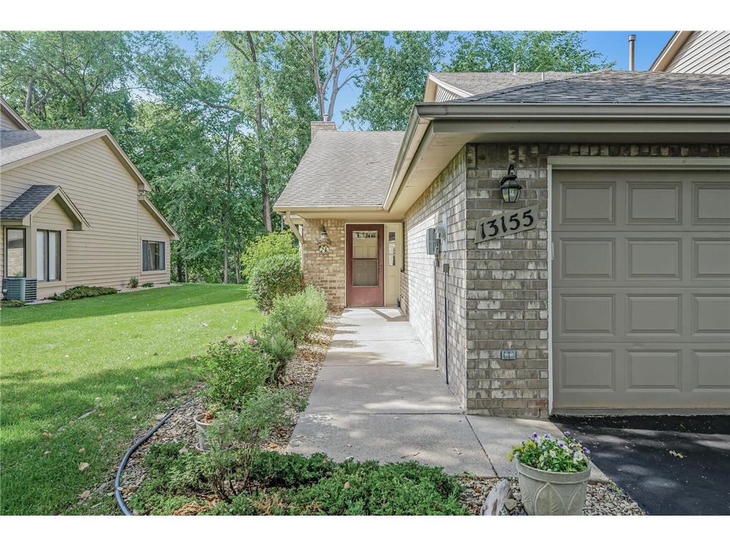 13155 Gemstone Court, Apple Valley, MN, 55124 MLS 6218751 Edina Realty