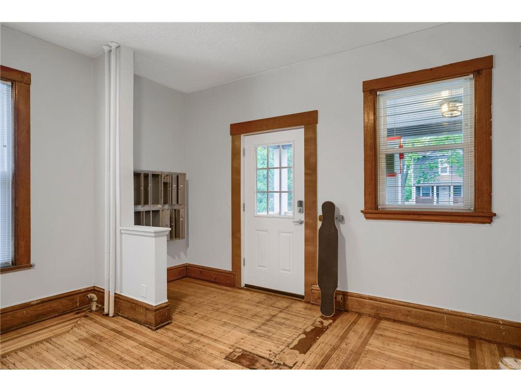 1316 7th Street SE Minneapolis MN 55414 7025444 image2