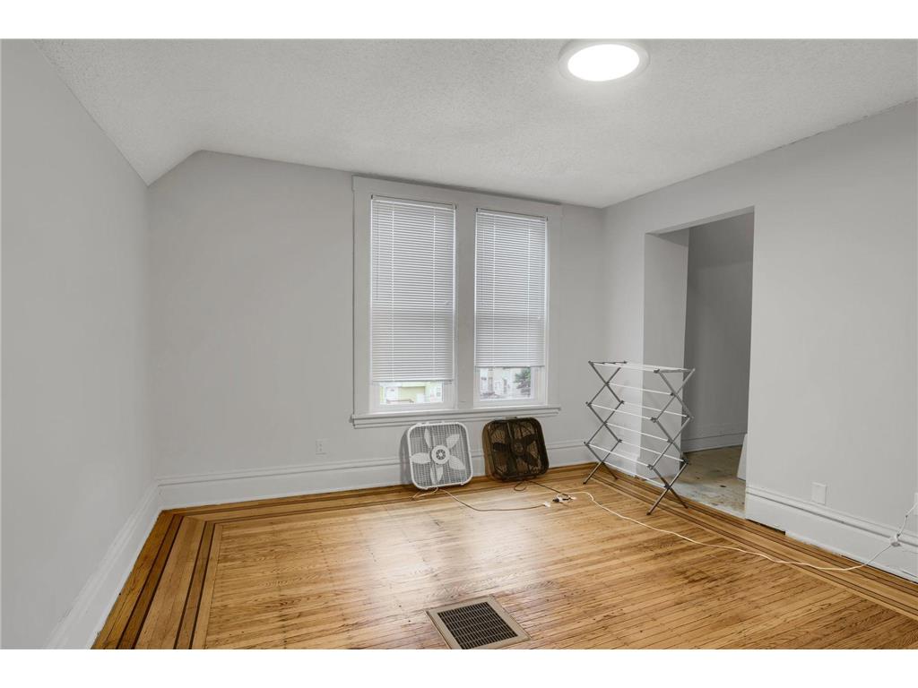 1316 7th Street SE Minneapolis MN 55414 7025444 image21