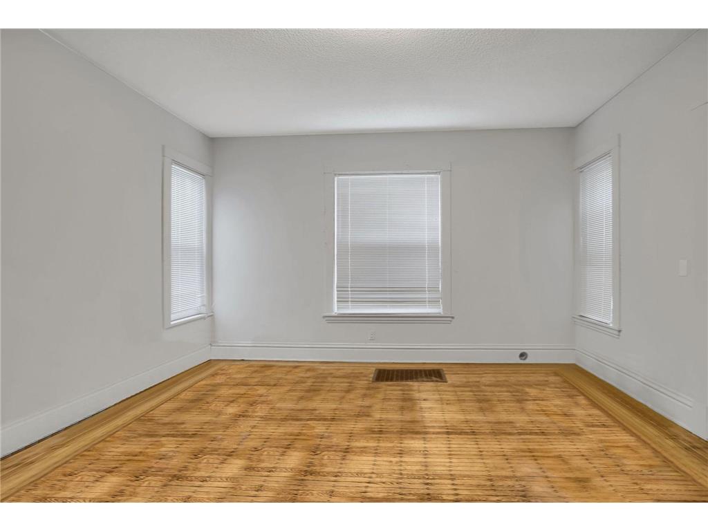 1316 7th Street SE Minneapolis MN 55414 7025444 image22