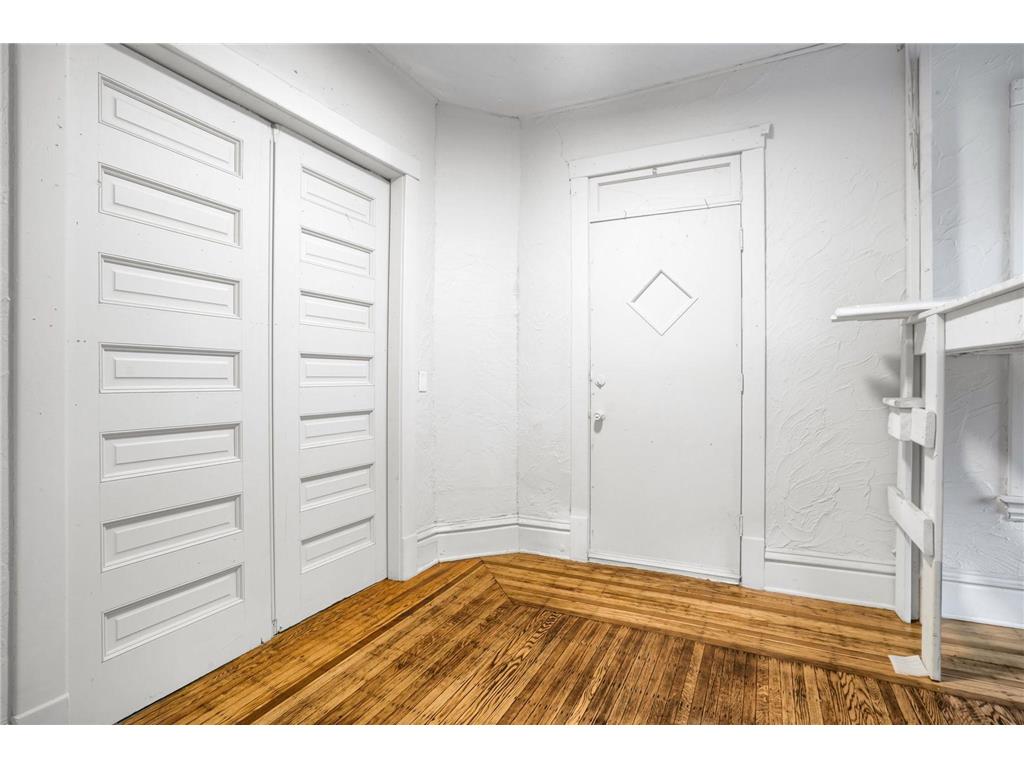 1316 7th Street SE Minneapolis MN 55414 7025444 image24
