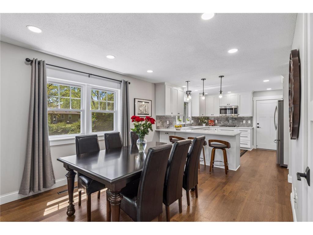 1316 Christy Circle Roseville MN 55113 7066799 image10