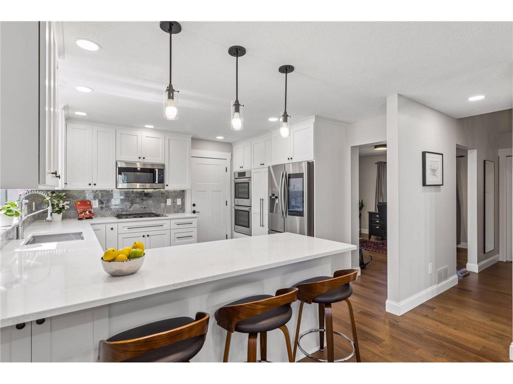 1316 Christy Circle Roseville MN 55113 7066799 image12