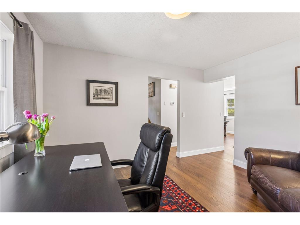 1316 Christy Circle Roseville MN 55113 7066799 image24