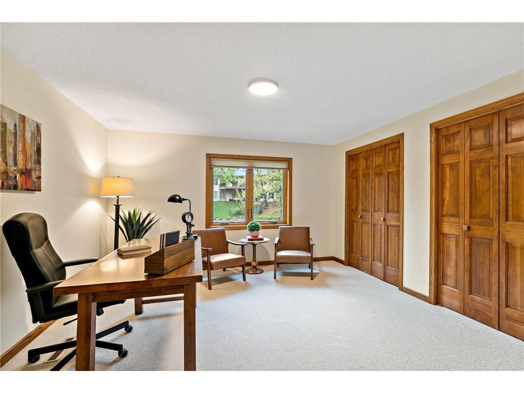 1316 Summit Oaks Drive Burnsville MN 55337 7060632 image32