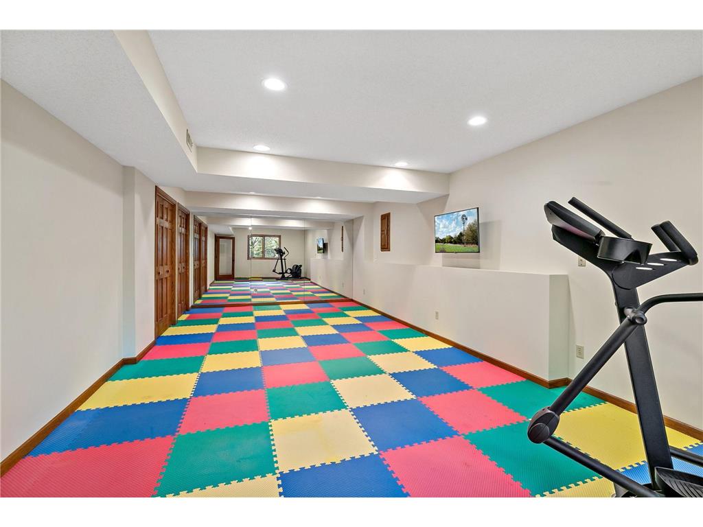 1316 Summit Oaks Drive Burnsville MN 55337 7060632 image34
