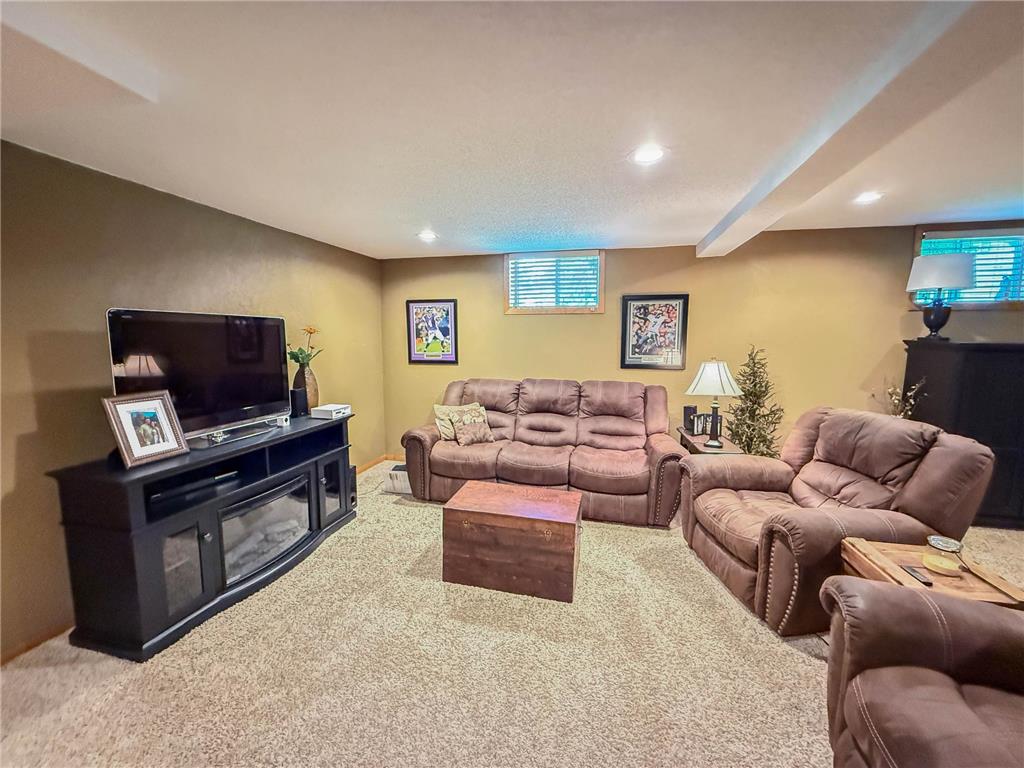 1316 W Fairview Avenue Olivia MN 56277 7084813 image33