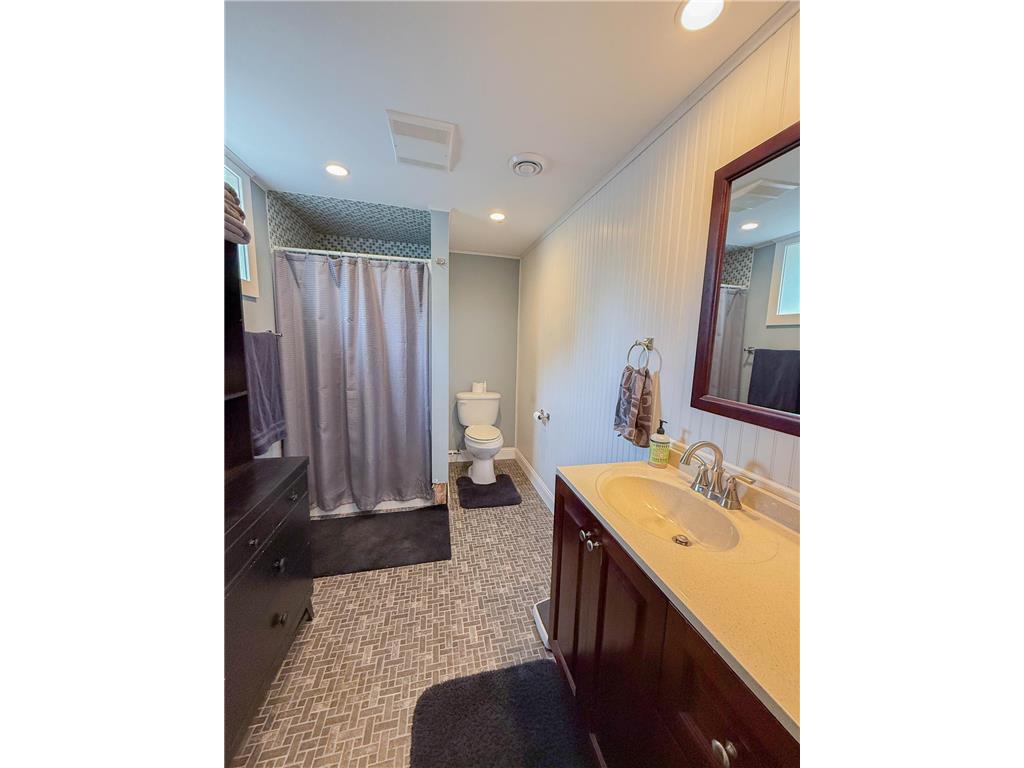 1316 W Fairview Avenue Olivia MN 56277 7084813 image36