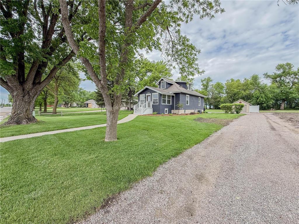 1316 W Fairview Avenue Olivia MN 56277 7084813 image41