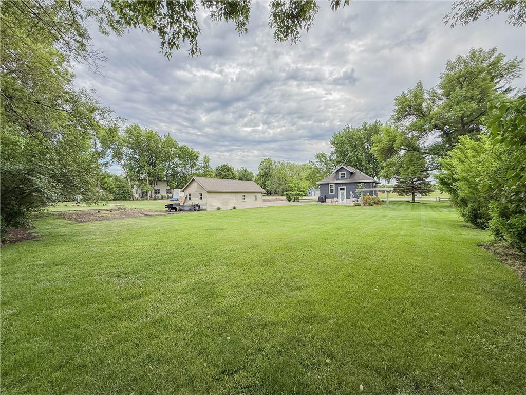 1316 W Fairview Avenue Olivia MN 56277 7084813 image48