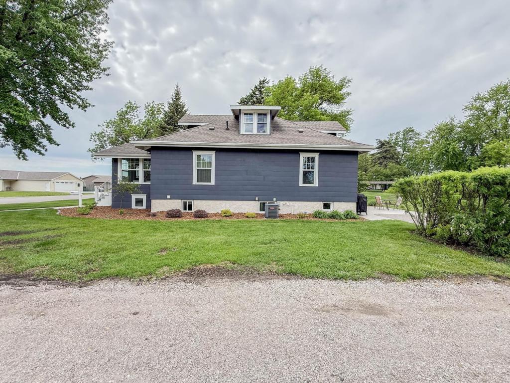 1316 W Fairview Avenue Olivia MN 56277 7103381 image41