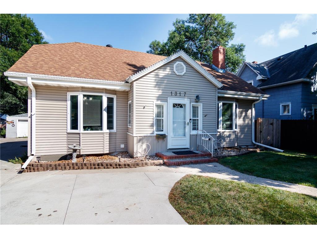 1317 10th Street N Fargo ND 58102 6594159 image1