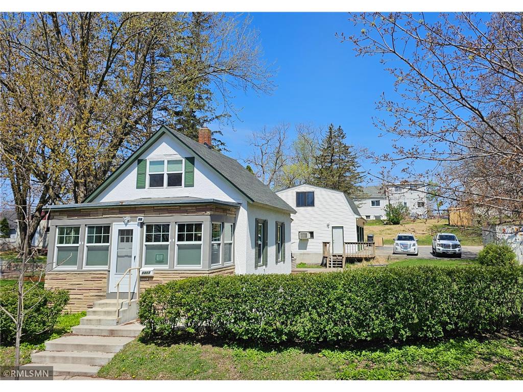 1317 4th Street E Saint Paul MN 55106 6712918 image1