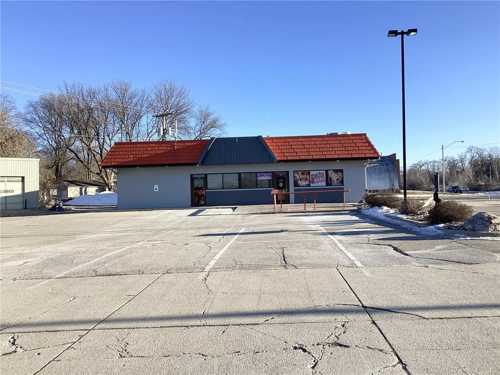 1317 Broadway Avenue SE Albert Lea MN 56007 7008700 image1