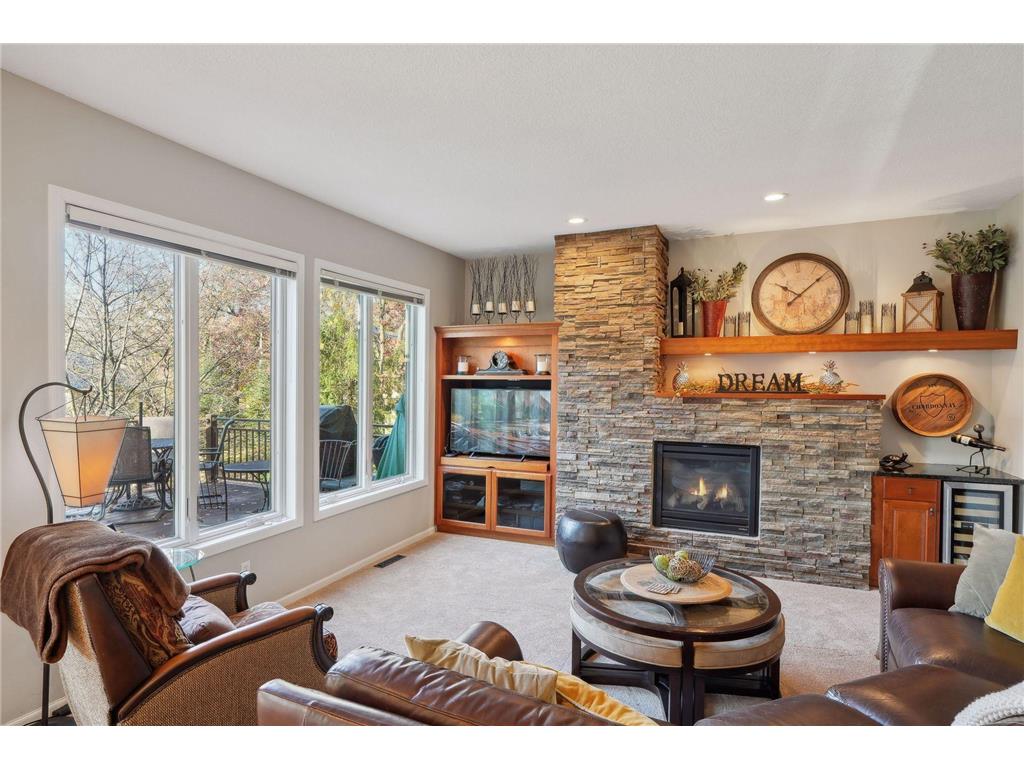 1317 Forest Park Lane Burnsville MN 55337 7094117 image16