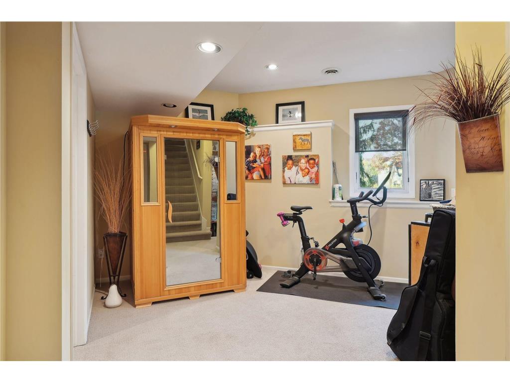 1317 Forest Park Lane Burnsville MN 55337 7094117 image29