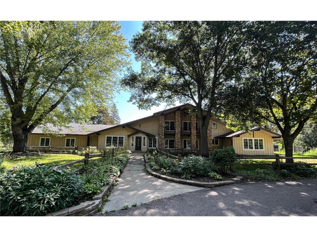 1317 Ninth Street NE Montgomery MN 56069 6426811 image1