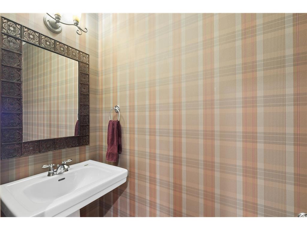 1317 Waters Path Woodbury MN 55129 7051715 image19