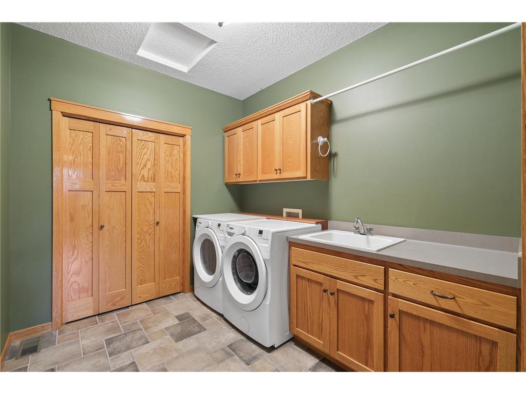 1317 Waters Path Woodbury MN 55129 7051715 image20