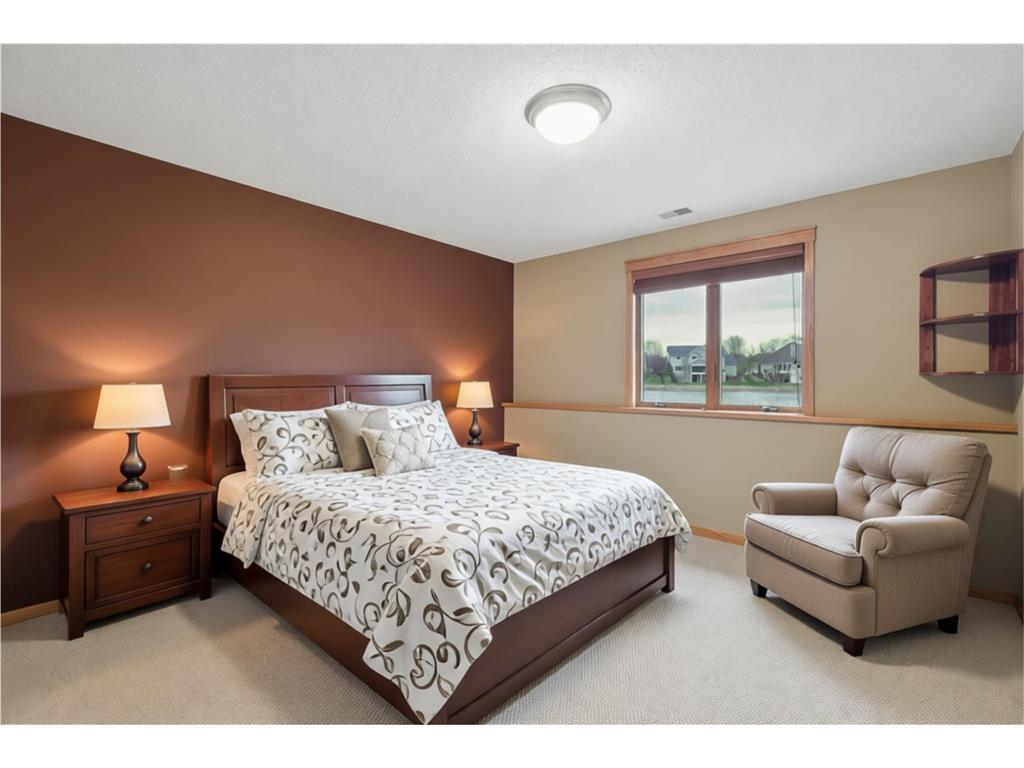 1317 Waters Path Woodbury MN 55129 7051715 image23