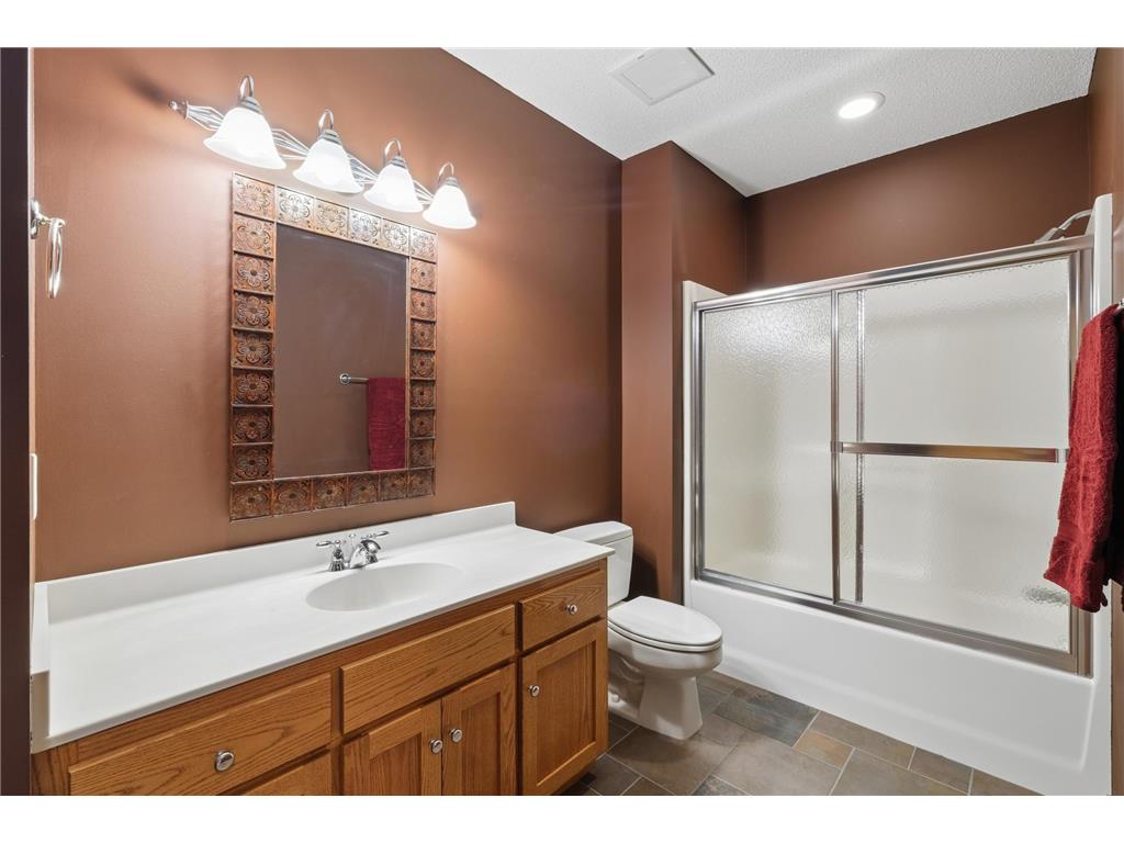 1317 Waters Path Woodbury MN 55129 7051715 image25