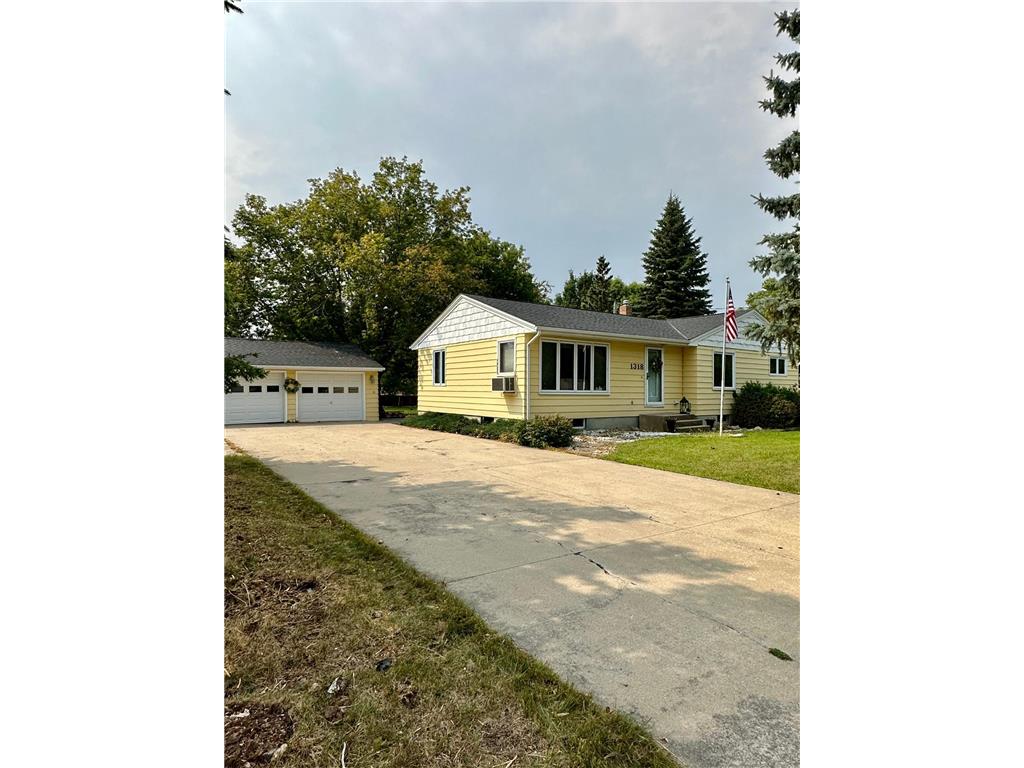 1318 10th Avenue International Falls MN 56649 6422603 image1