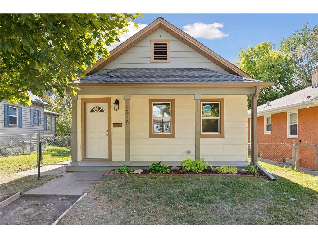 1318 4th Street E Saint Paul MN 55106 6619710 image1