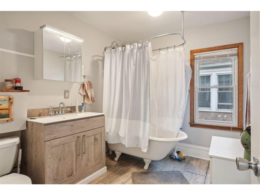 1318 5th Street NE Minneapolis MN 55413 7030246 image25