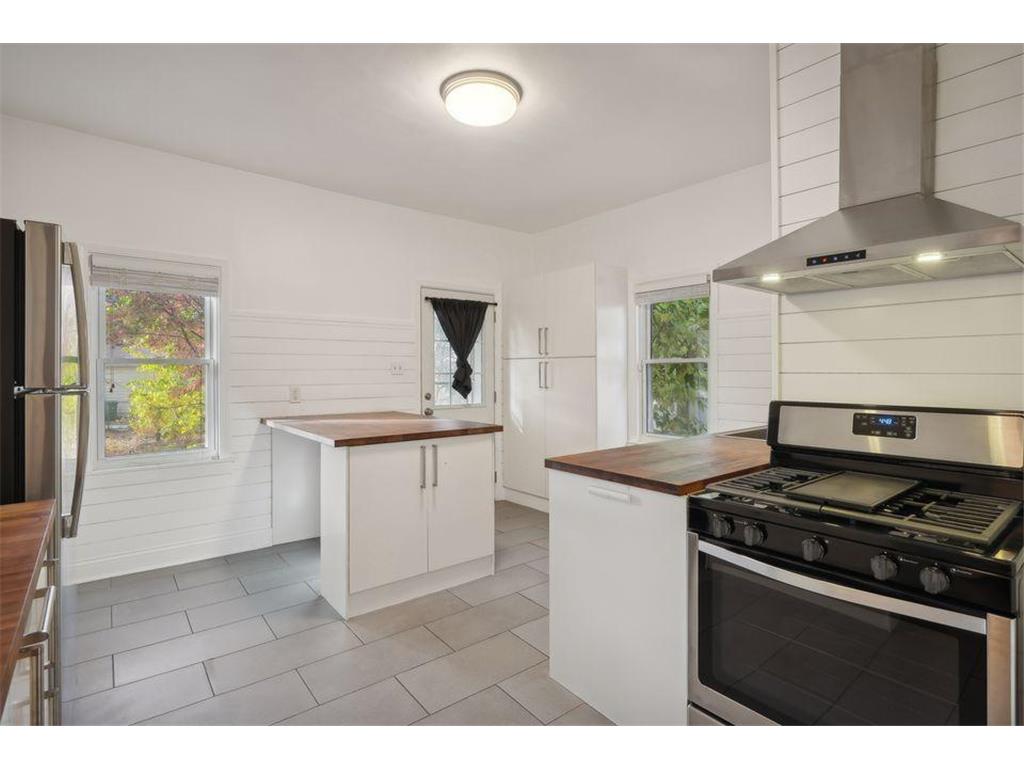 1318 5th Street NE Minneapolis MN 55413 7030246 image31